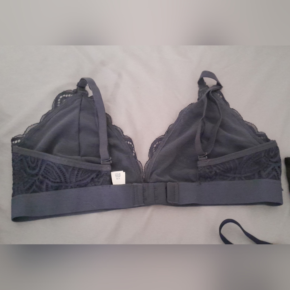 Victoria's Secret Lace Bralette Trio - Black, Navy, and White - Picture 6 of 8